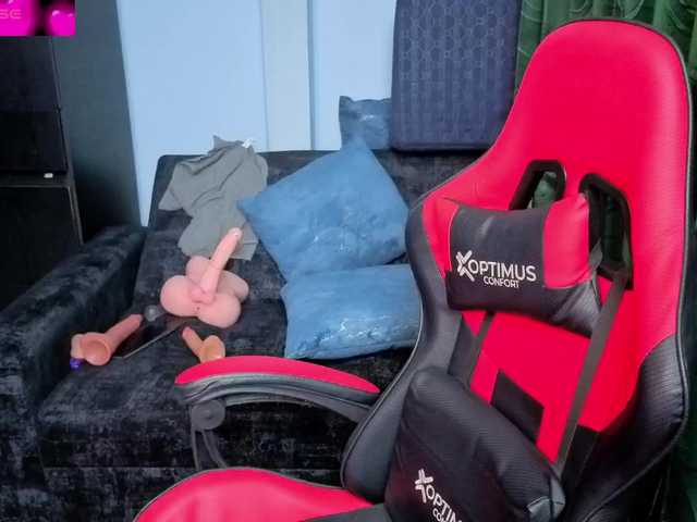 Charlottee91's BongaCams show and profile