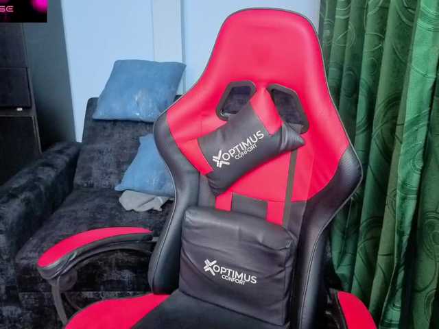 Charlottee91's BongaCams show and profile