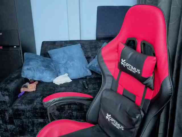 Charlottee91 webcam