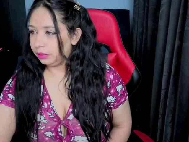 Charlottee91 webcam