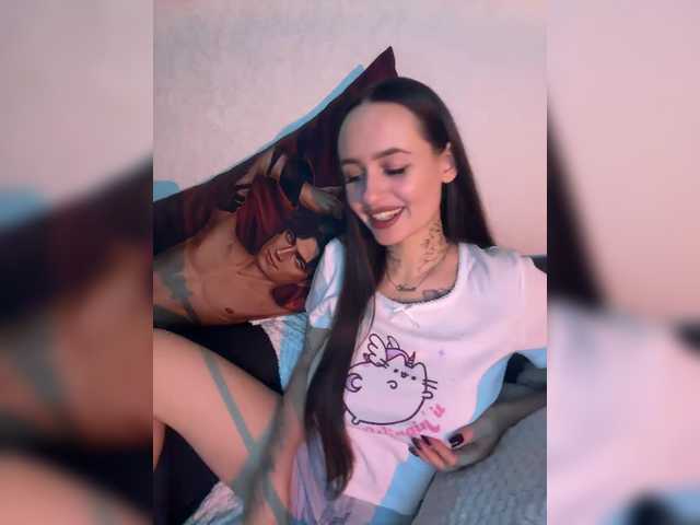 OriginalHOOLi's BongaCams show and profile