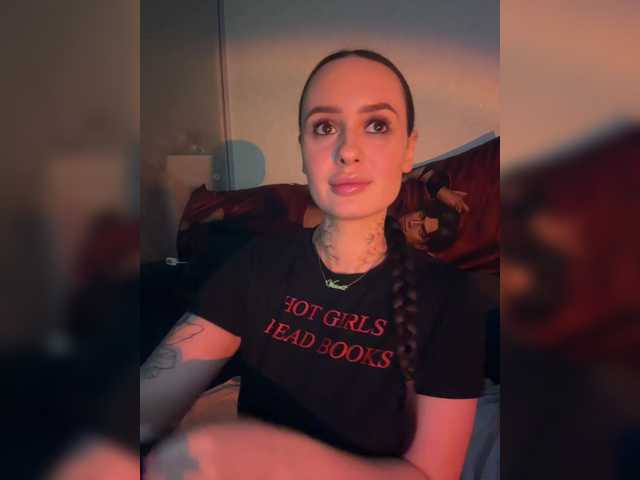 OriginalHOOLi's BongaCams show and profile