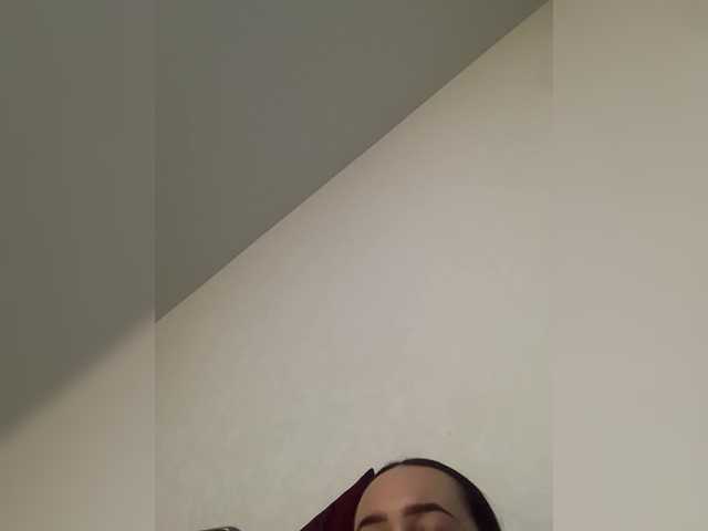 OriginalHOOLi's BongaCams show and profile