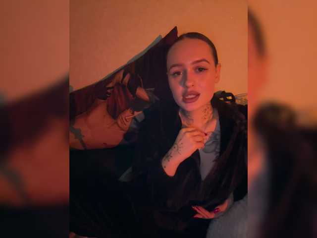 OriginalHOOLi's BongaCams show and profile