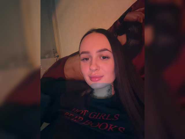 OriginalHOOLi's BongaCams show and profile