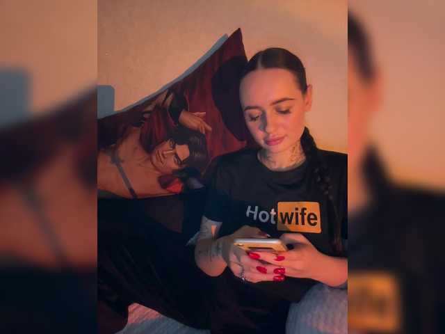 OriginalHOOLi's BongaCams show and profile