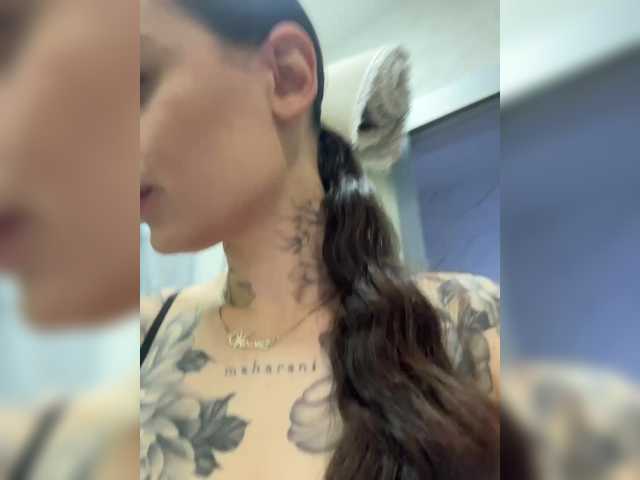 OriginalHOOLi's BongaCams show and profile