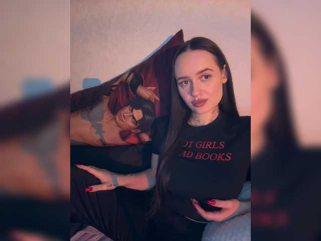 OriginalHOOLi's BongaCams show and profile