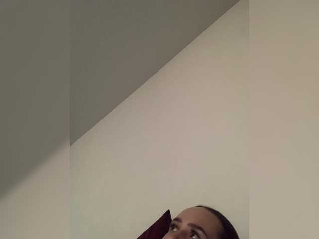 OriginalHOOLi's BongaCams show and profile