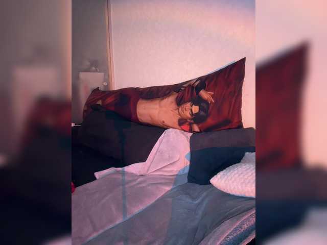 OriginalHOOLi's BongaCams profile