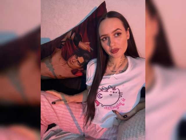 OriginalHOOLi's BongaCams show and profile