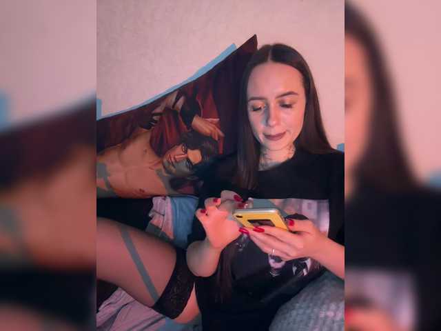 OriginalHOOLi's BongaCams show and profile