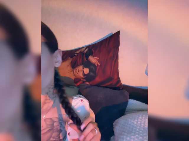 OriginalHOOLi's BongaCams show and profile