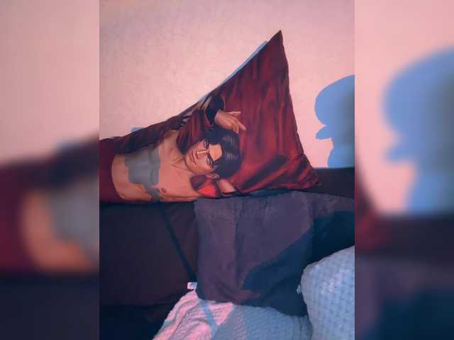 OriginalHOOLi's BongaCams show and profile