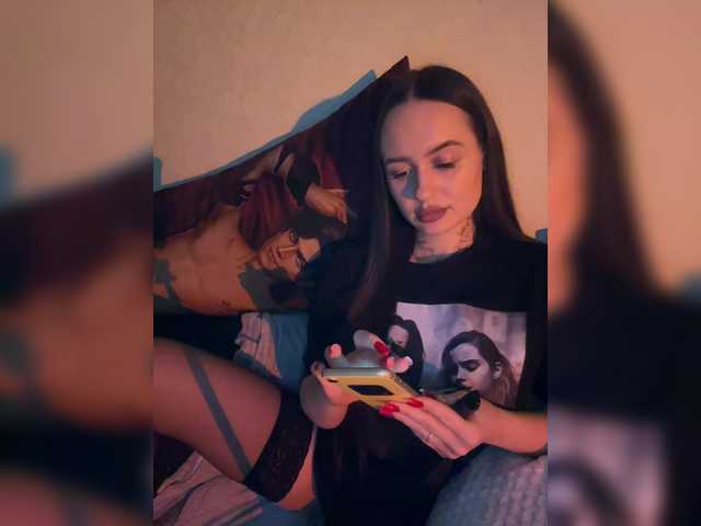 OriginalHOOLi's BongaCams show and profile