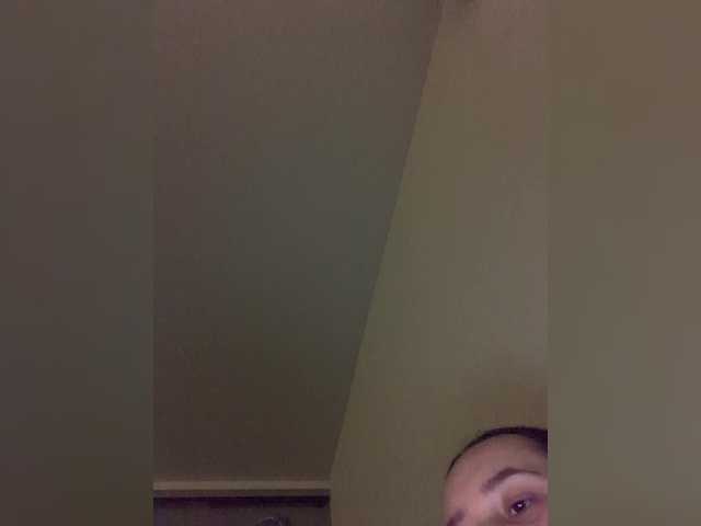 le modèle Italianka est en webcam porno dans un show sur le site bongacams, il possède les tags suivants: White/Caucasian,Brunette,Shaved