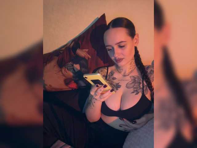 OriginalHOOLi from BongaCams is Freechat