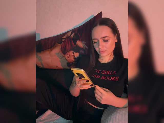 OriginalHOOLi's BongaCams show and profile