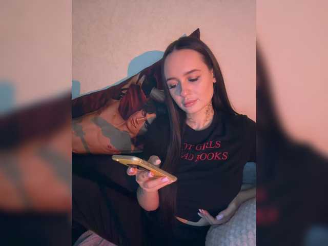 OriginalHOOLi's BongaCams show and profile