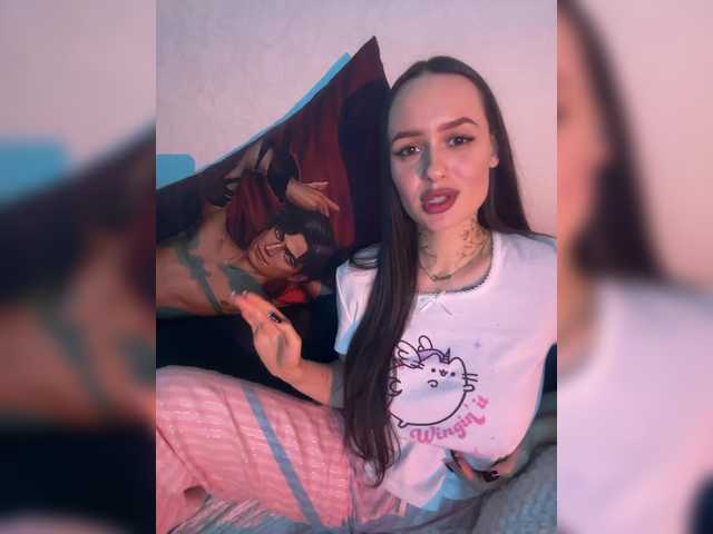 OriginalHOOLi's BongaCams show and profile