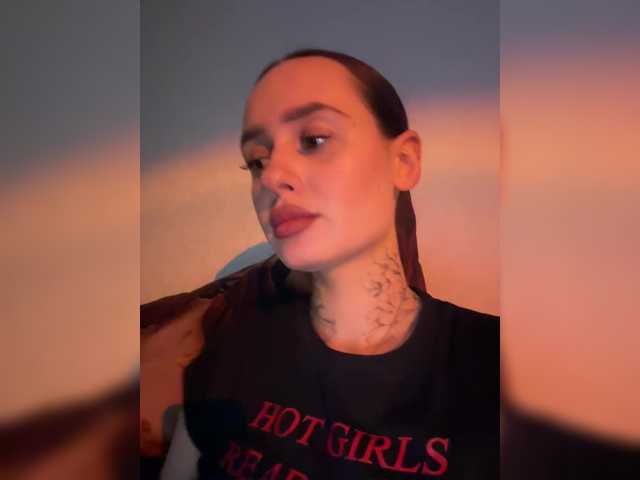 OriginalHOOLi's BongaCams show and profile