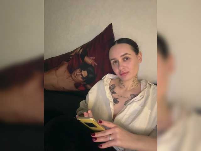 OriginalHOOLi on BongaCams