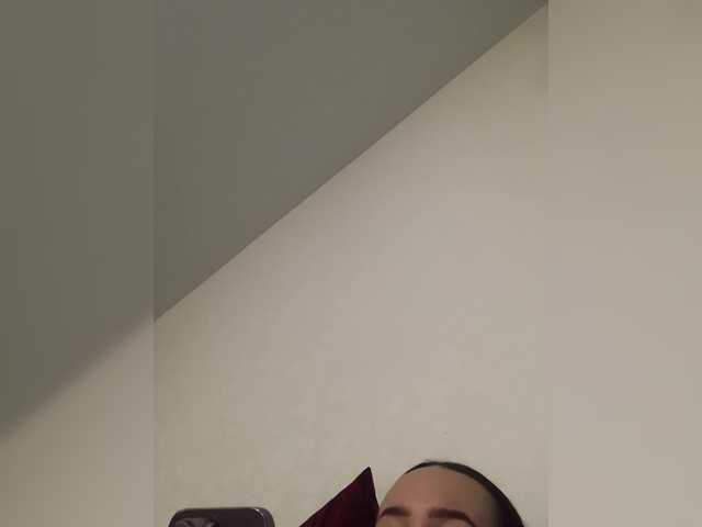 OriginalHOOLi's BongaCams show and profile