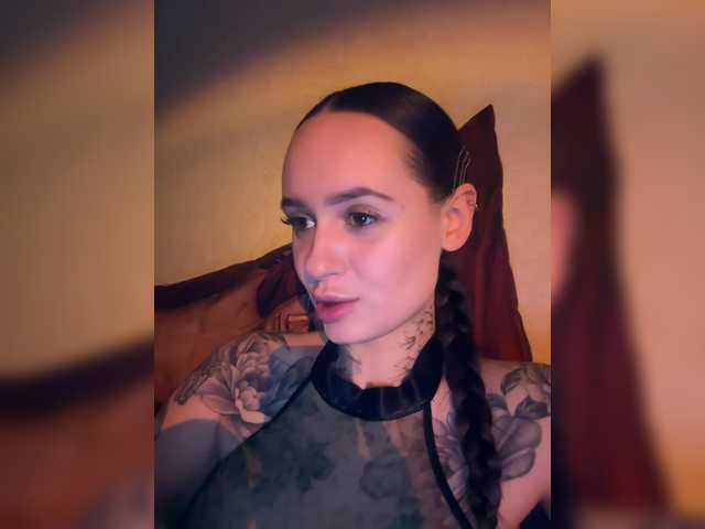 OriginalHOOLi's BongaCams show and profile