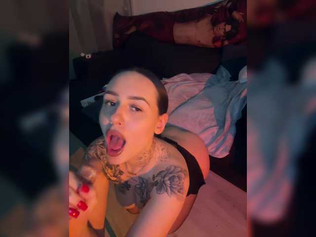 OriginalHOOLi's BongaCams show and profile