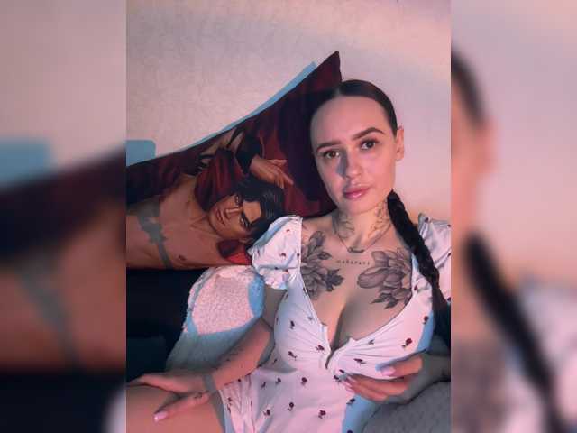 OriginalHOOLi's BongaCams show and profile