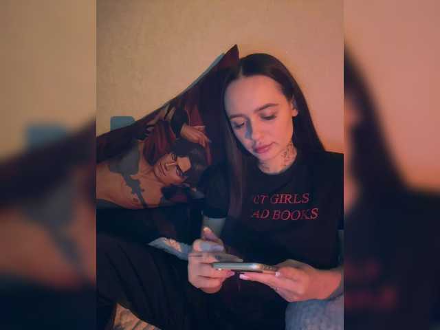 OriginalHOOLi's BongaCams show and profile