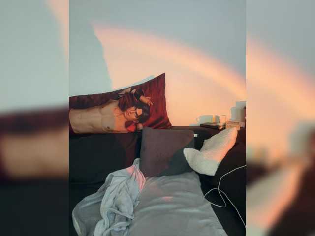 OriginalHOOLi's BongaCams show and profile