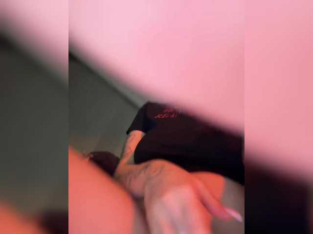 OriginalHOOLi's BongaCams show and profile