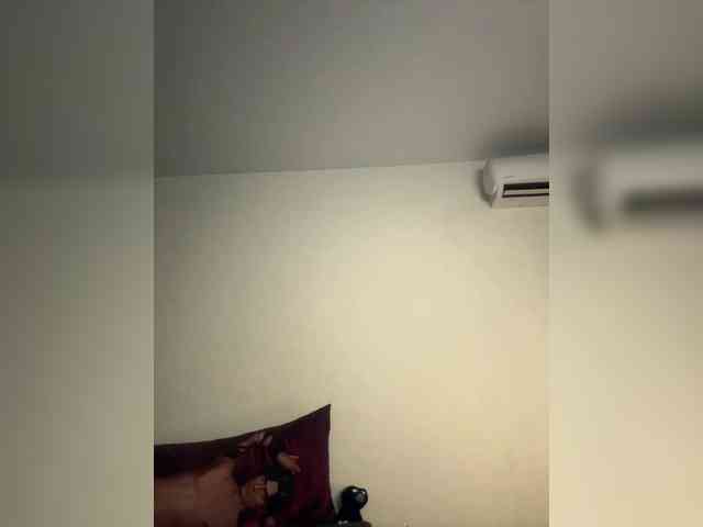 OriginalHOOLi Live Webcam on BongaCams