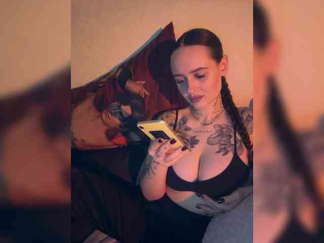 OriginalHOOLi Live Webcam on BongaCams