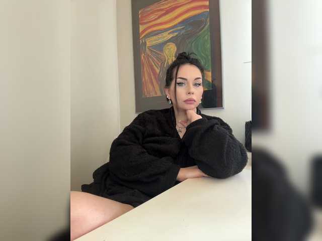 ElisCat's BongaCams show and profile