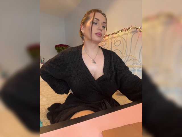 ElisCat's BongaCams show and profile