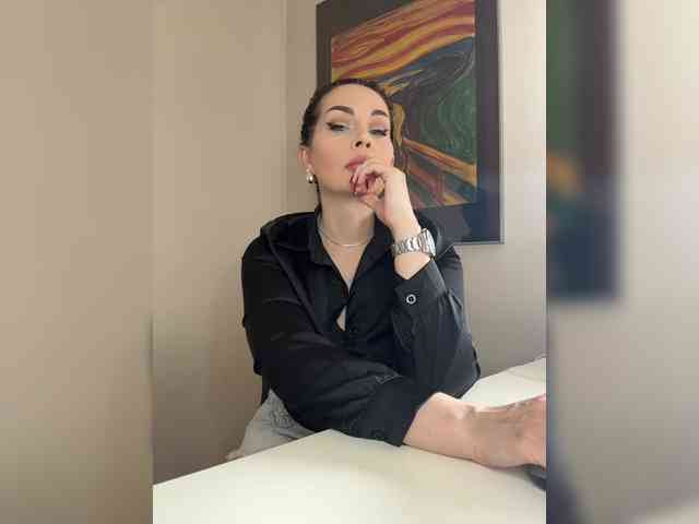 free nude video chat ElisCat