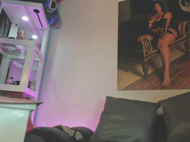 AdelaMorales's BongaCams show and profile