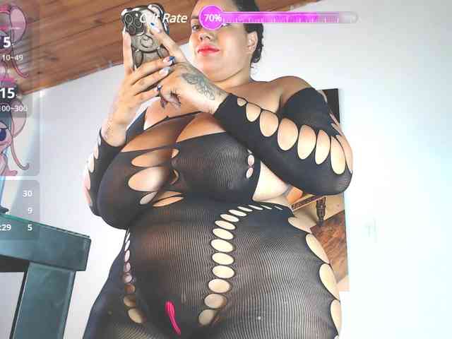 AdelaMorales webcam