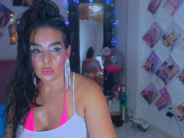 vanesaalatina's BongaCams show and profile