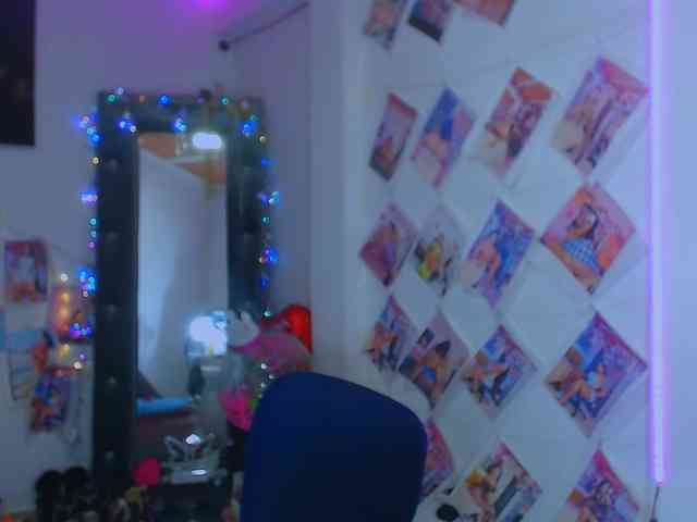 vanesaalatina vanesaalatina