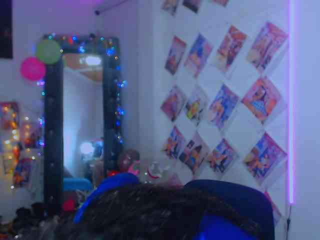 vanesaalatina vanesaalatina