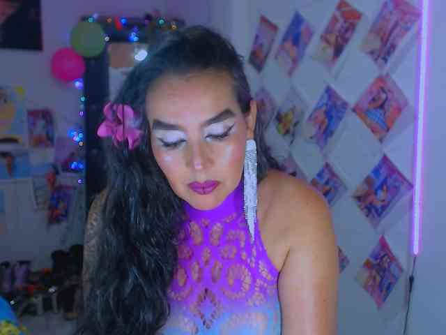 vanesaalatina vanesaalatina