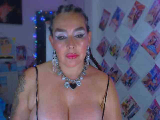 vanesaalatina vanesaalatina