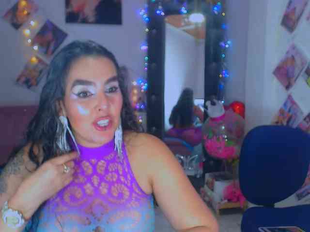 vanesaalatina vanesaalatina