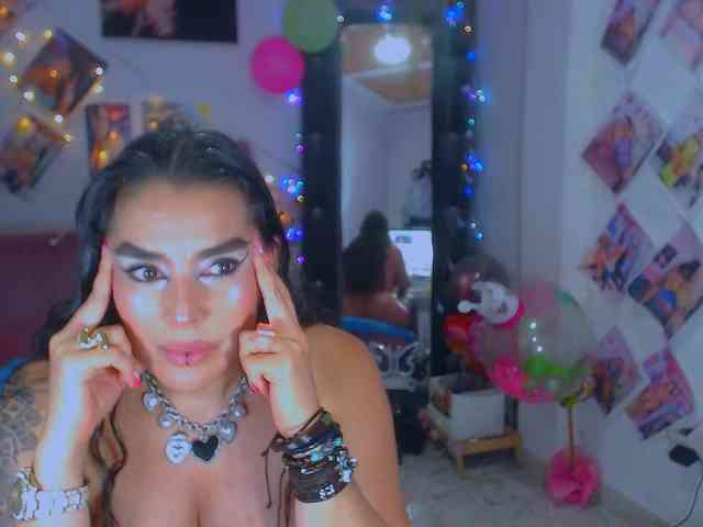 vanesaalatina vanesaalatina