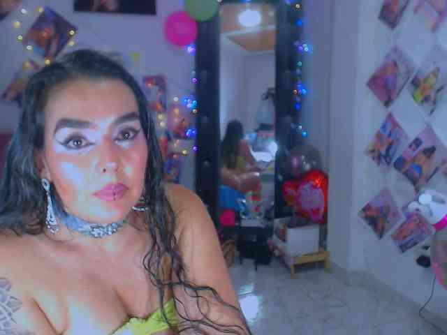 vanesaalatina vanesaalatina