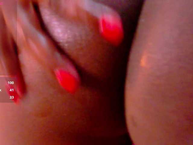 mommywebcam's BongaCams show and profile