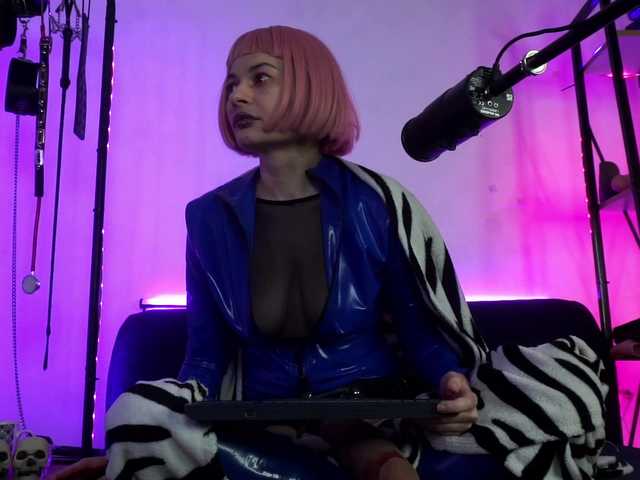 CyberGoddess's BongaCams show and profile